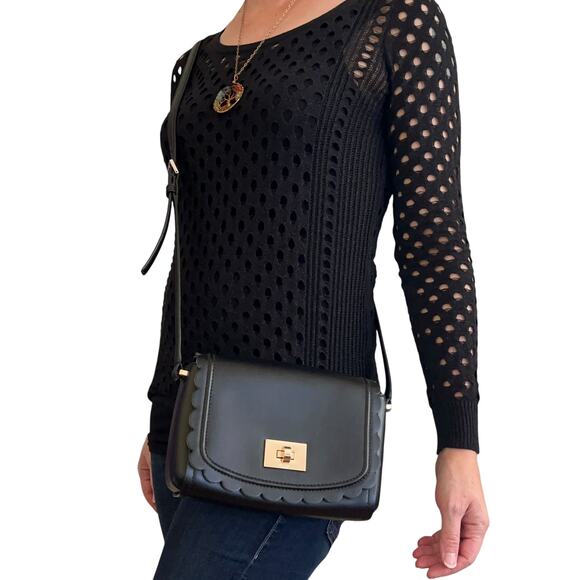 Kate Spade Maple Court Zani Scalloped Edge Black Leather Crossbody Shoulder Bag - Picture 2 of 11